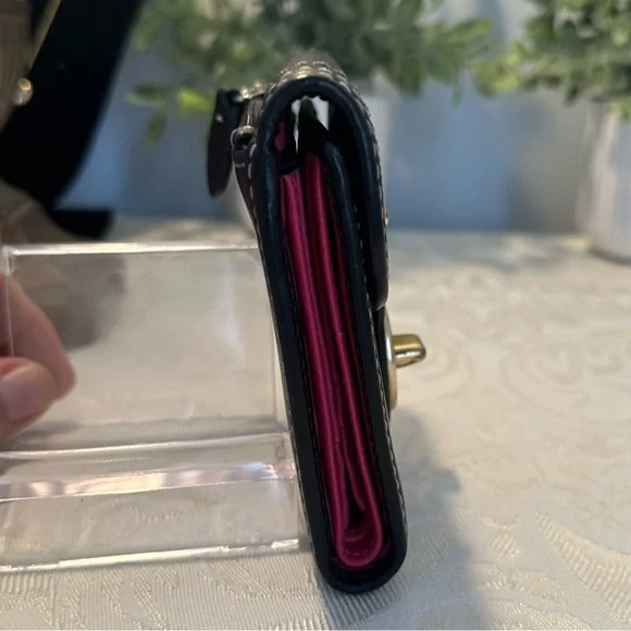 Coach‎ Y2K Legacy Turnlock Wallet Black Leather & Brass - Picture 4 of 14